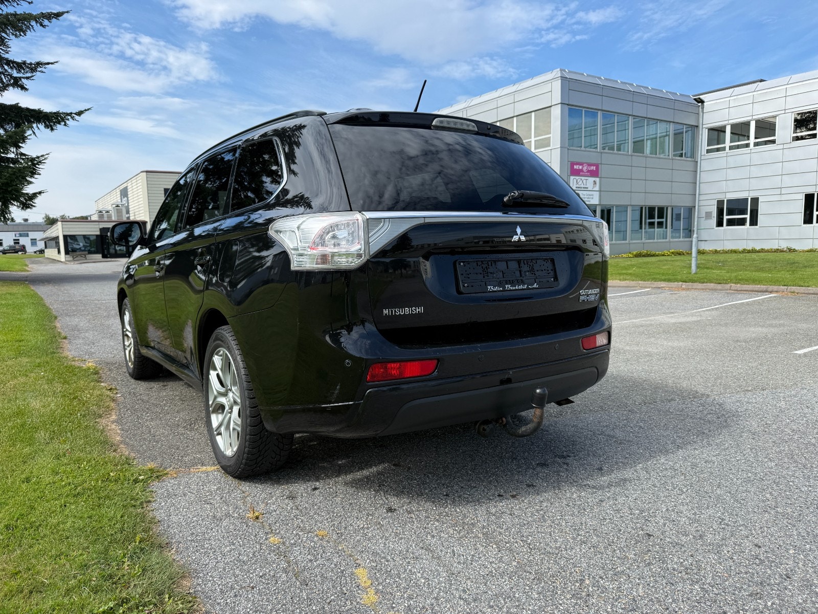 Mitsubishi Outlander PHEV CVT, 203hp, 2014