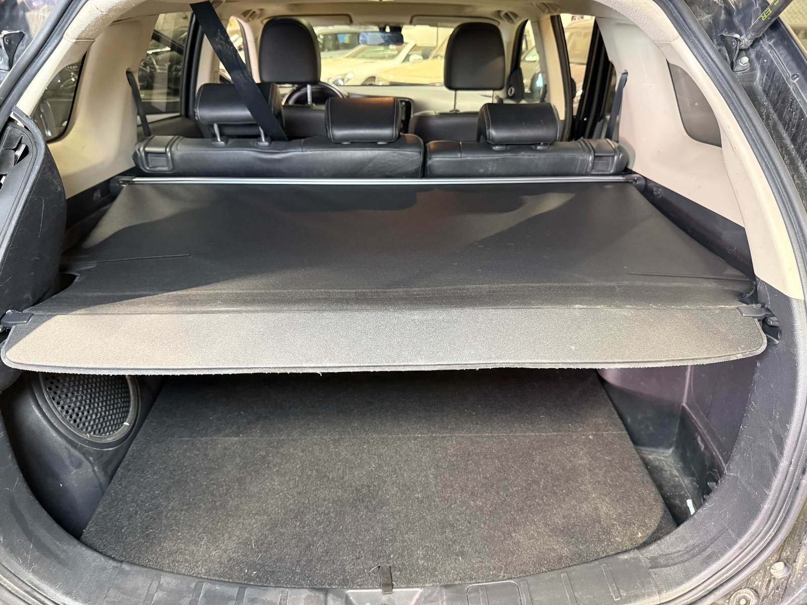 Mitsubishi Outlander PHEV CVT, 203hp, 2014