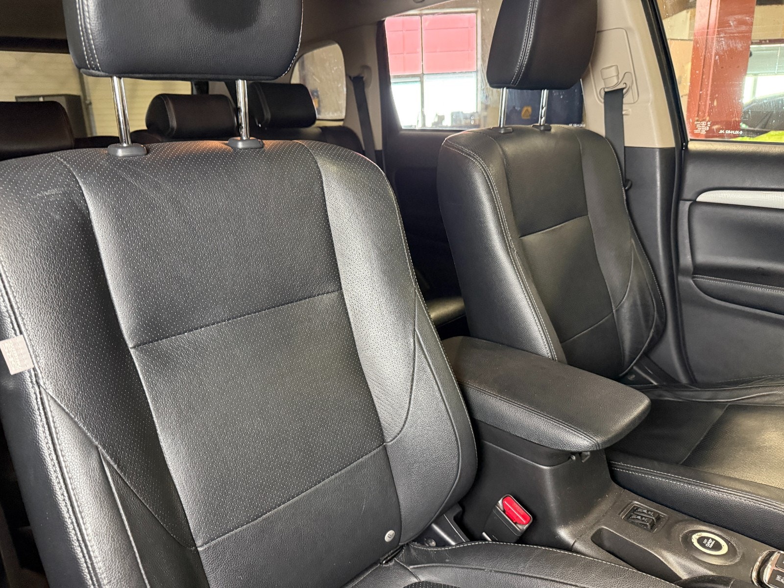 Mitsubishi Outlander PHEV CVT, 203hp, 2014