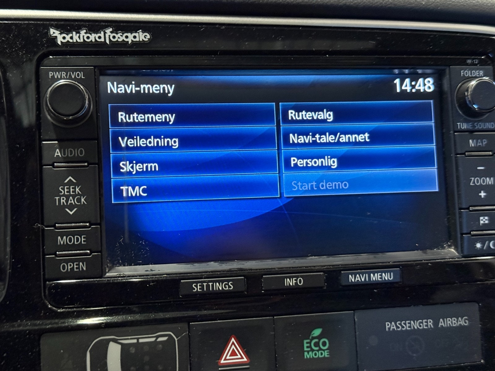 Mitsubishi Outlander PHEV CVT, 203hp, 2014