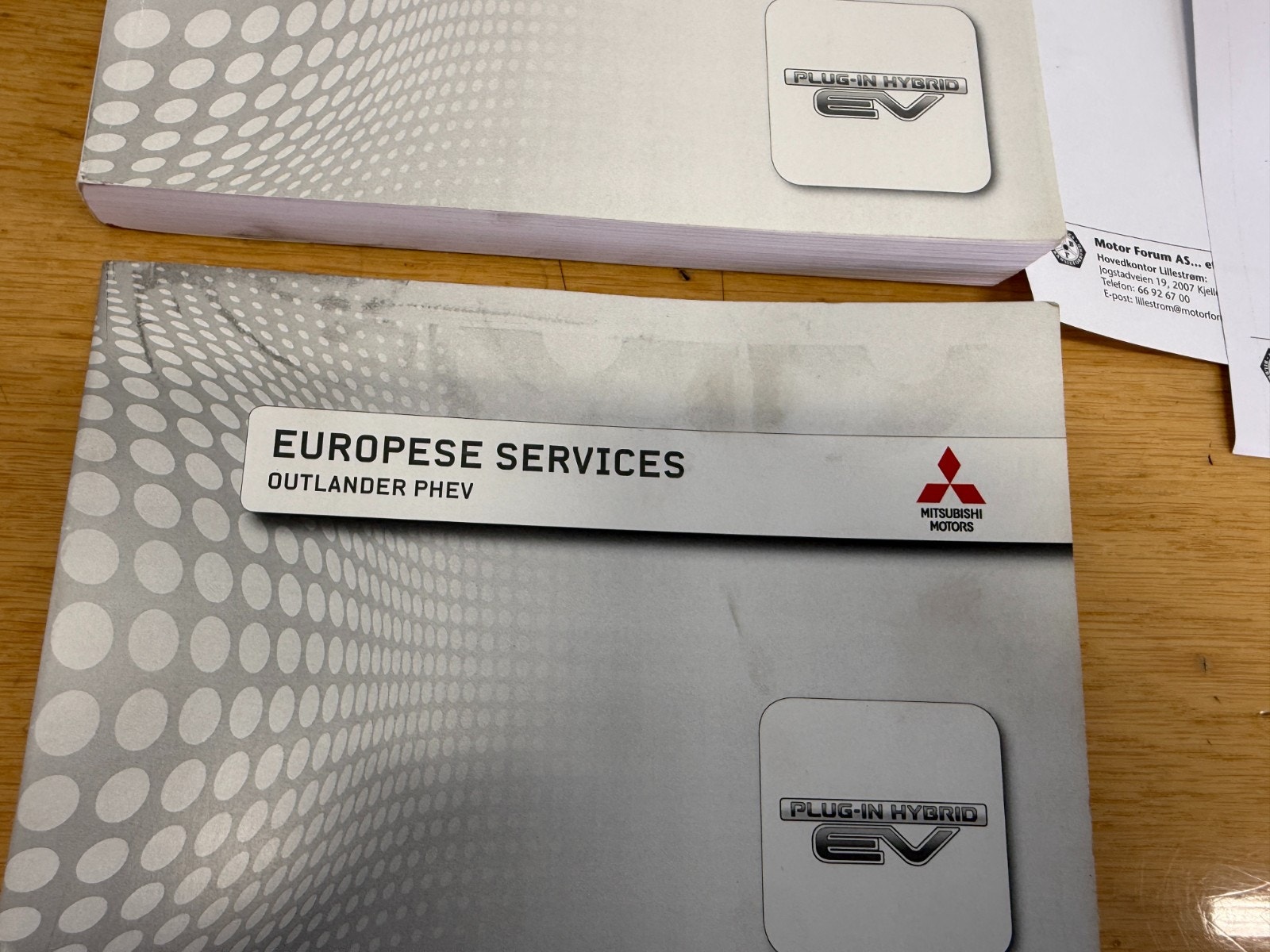 Mitsubishi Outlander PHEV CVT, 203hp, 2014