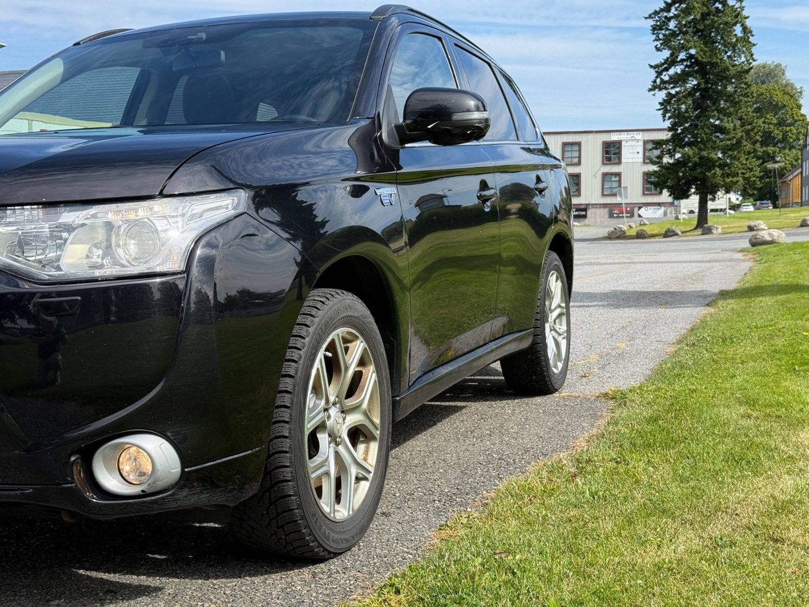 Mitsubishi Outlander PHEV CVT, 203hp, 2014