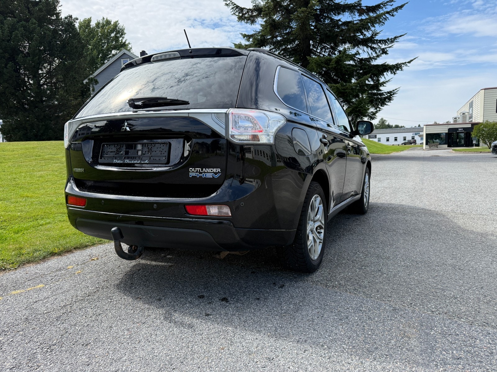 Mitsubishi Outlander PHEV CVT, 203hp, 2014