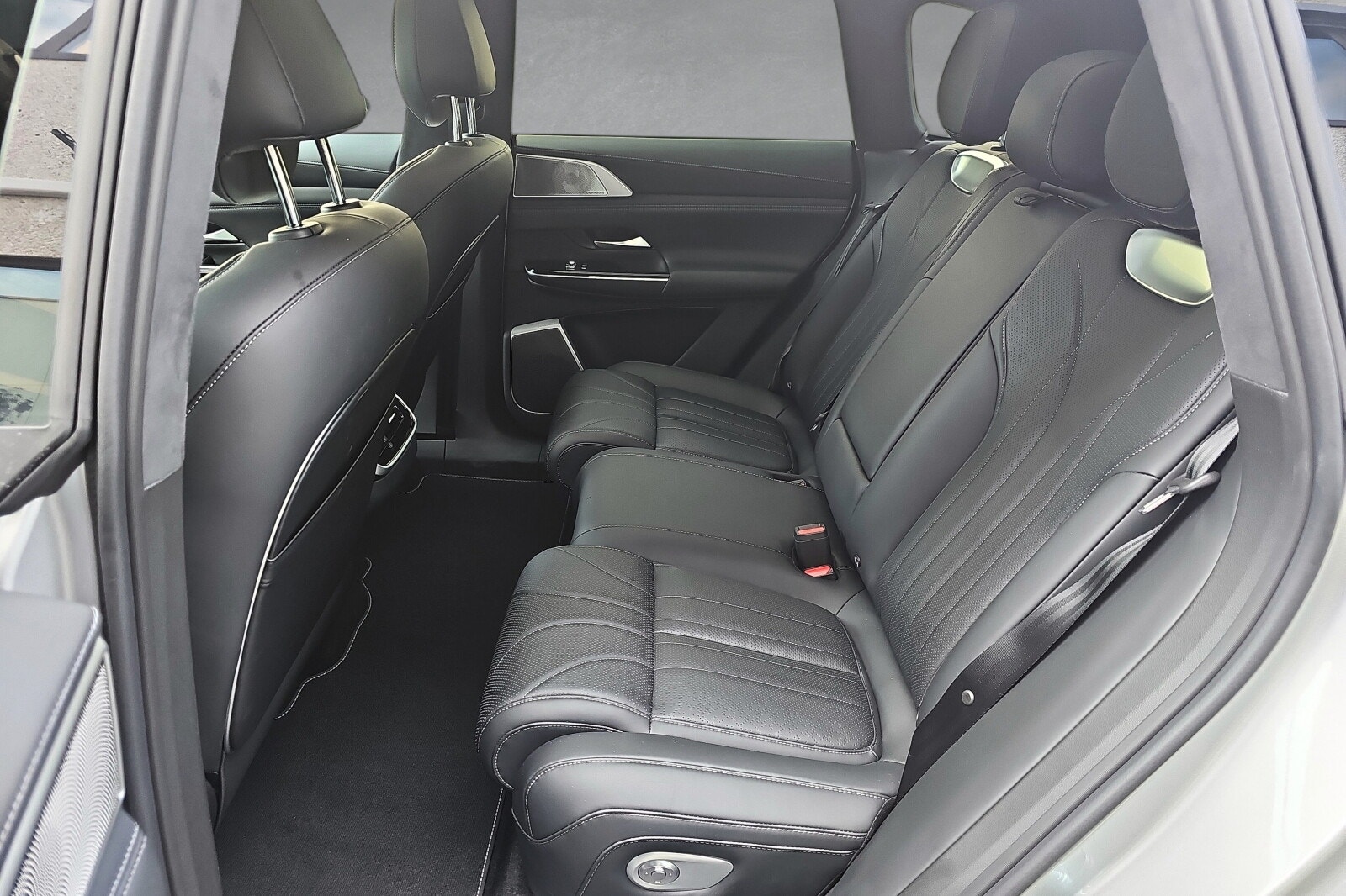 XPENG G9 Performance, 575hp, 2026