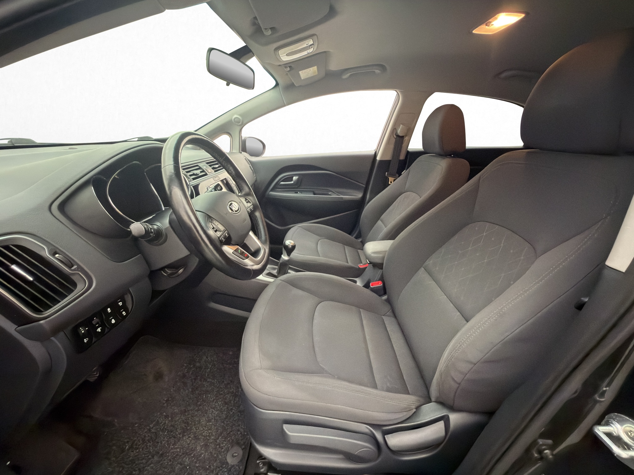 Kia Rio 5-dørs 1.2 CVVT Manuell, 5-trinn, 84hk, 2016