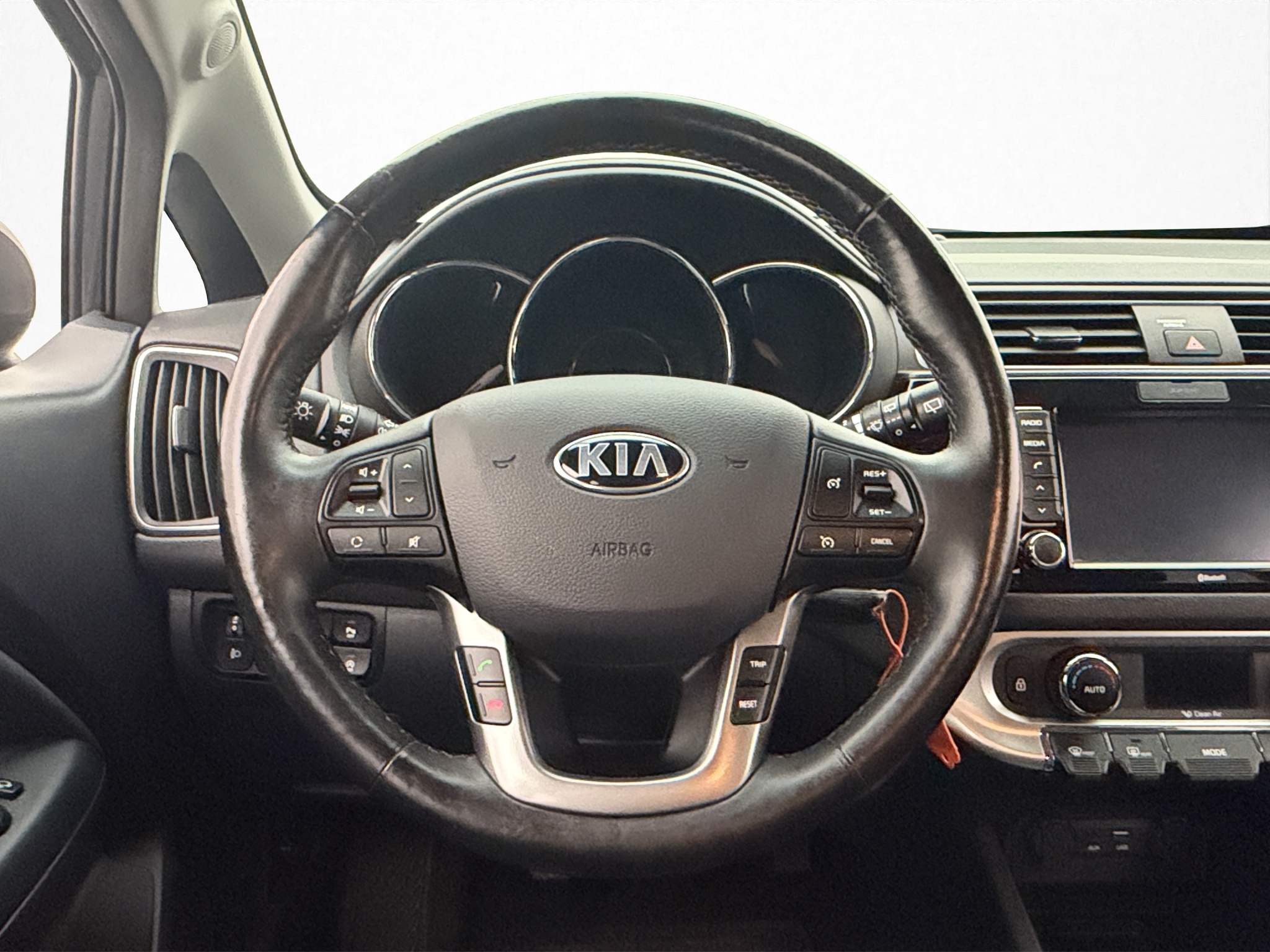 Kia Rio 5-dørs 1.2 CVVT Manuell, 5-trinn, 84hk, 2016