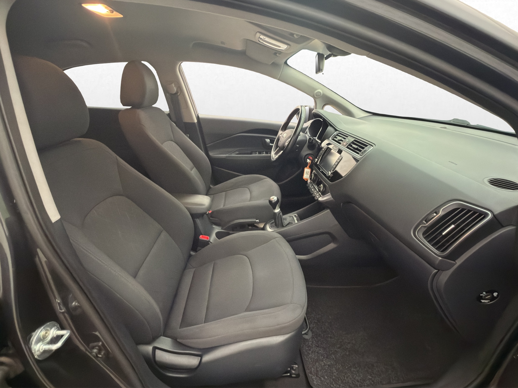 Kia Rio 5-dørs 1.2 CVVT Manuell, 5-trinn, 84hk, 2016