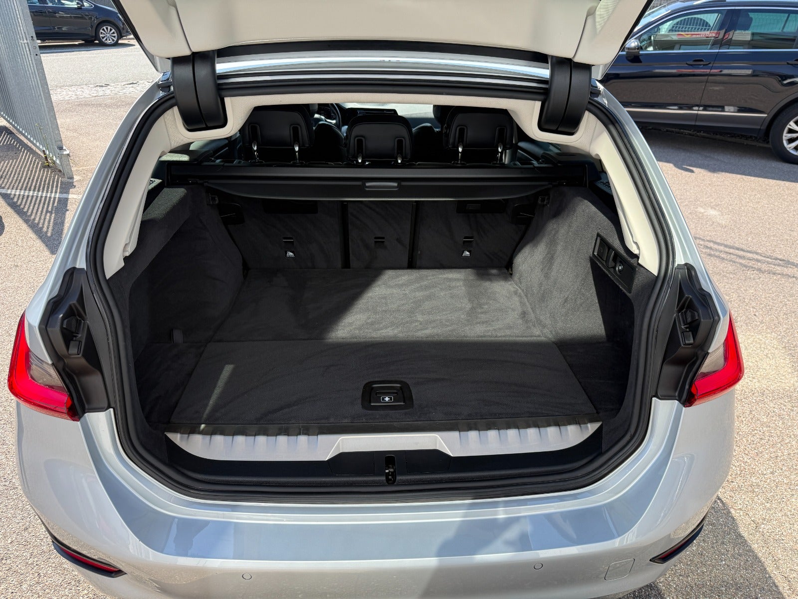 BMW 330e Touring Steptronic, 292hk, 2021