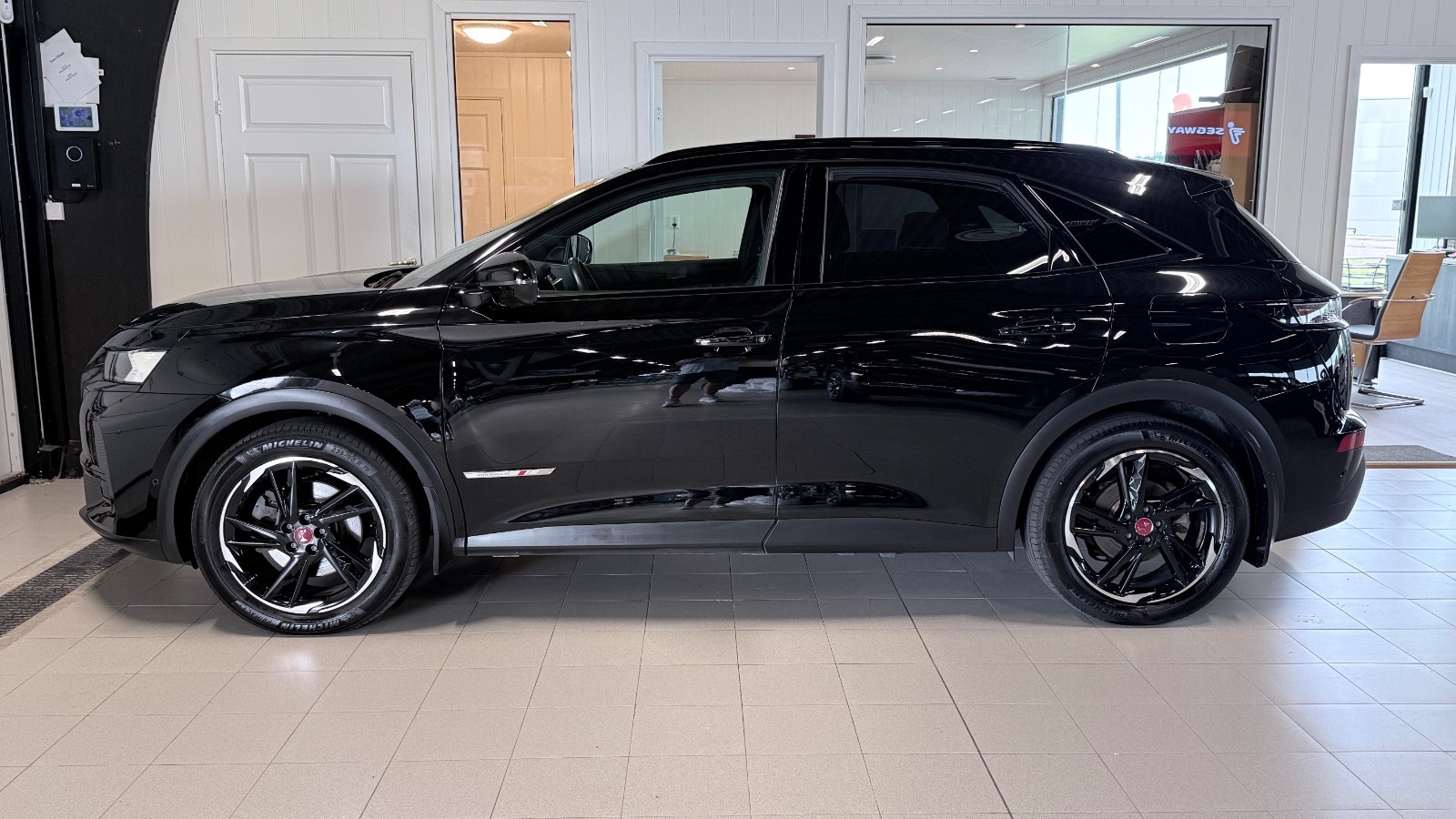 DS 7 Crossback E-Tense 4x4 EAT, 8-trins, 300ps, 2022