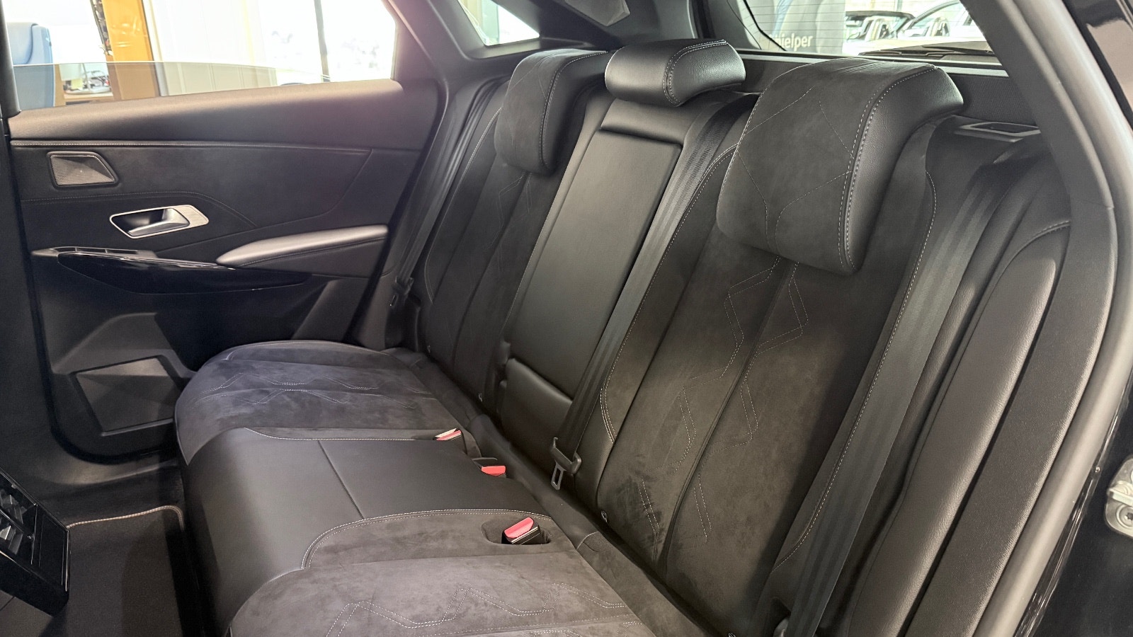 DS 7 Crossback E-Tense 4x4 EAT, 8-trins, 300ps, 2022