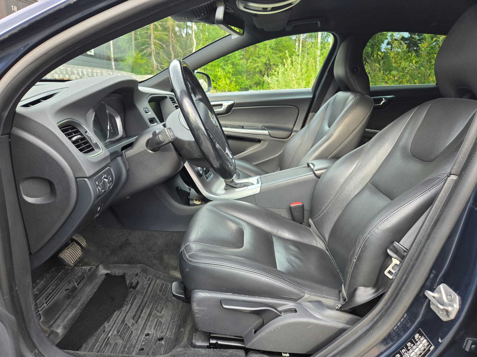 Volvo V60 D2 Powershift, 6-trinn, 115hk, 2014
