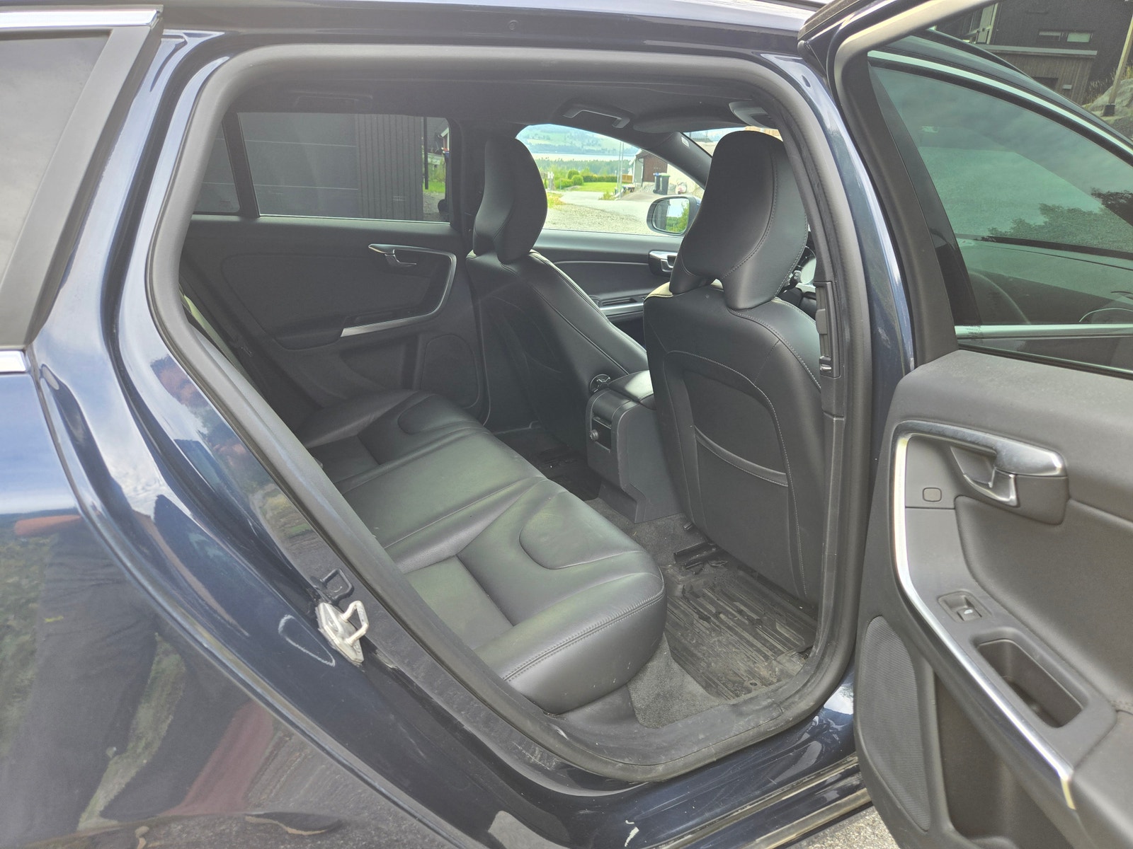 Volvo V60 D2 Powershift, 6-trinn, 115hk, 2014