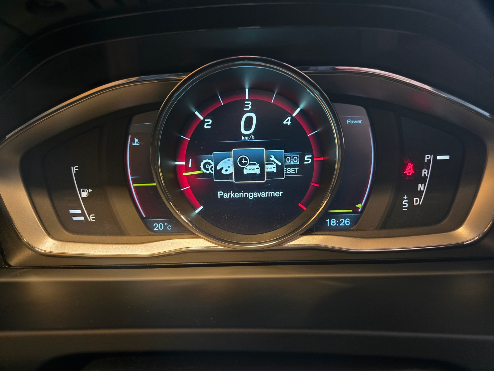 Volvo V60 D2 Powershift, 6-trinn, 115hk, 2014