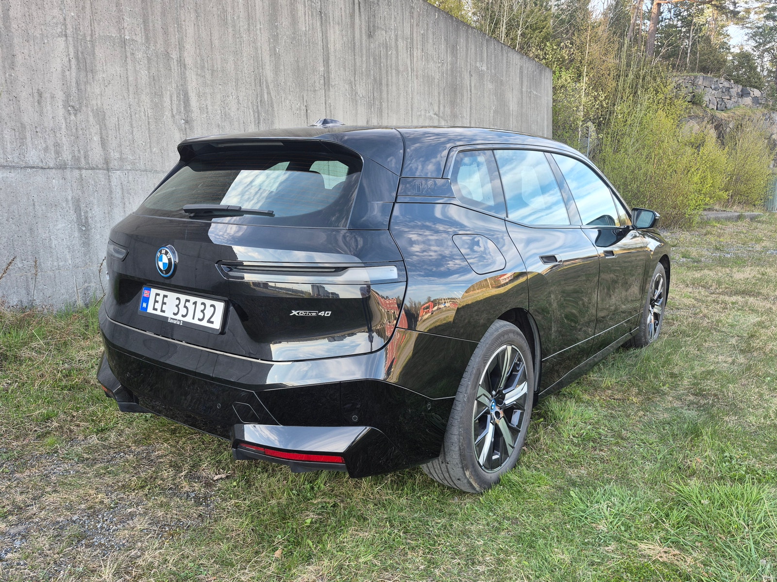 BMW iX xDrive40, 326ps, 2022