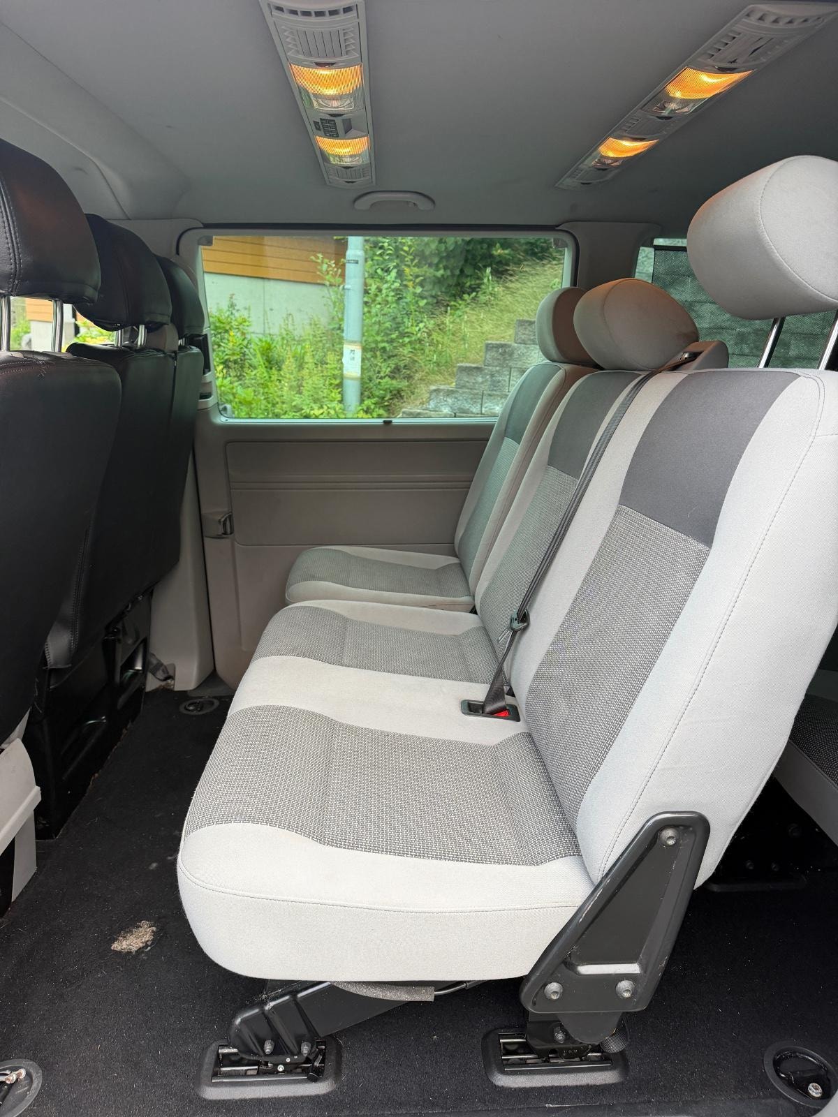 Volkswagen Caravelle 2.0 TDI BMT 4Motion DSG Sequential, 180hp, 2012