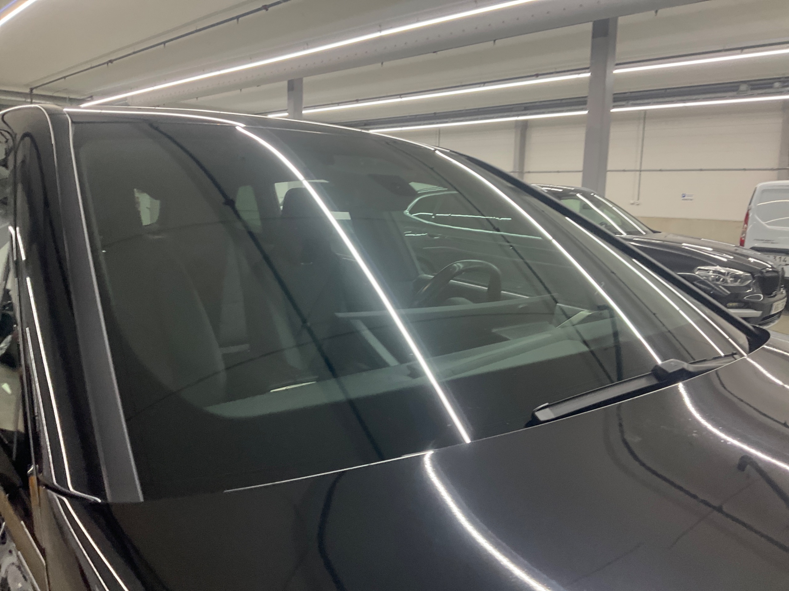 BMW iX xDrive40, 326ps, 2024