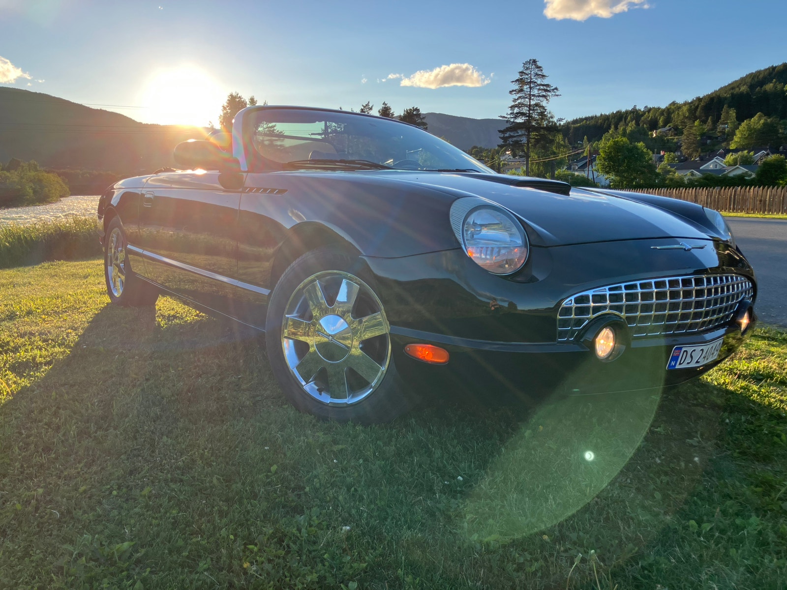 Ford Thunderbird 3.9 V8 Automatic, 5-trins, 256ps, 2002