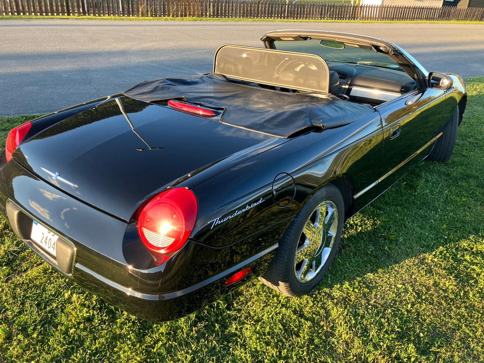 Ford Thunderbird 3.9 V8 Automatic, 5-trins, 256ps, 2002