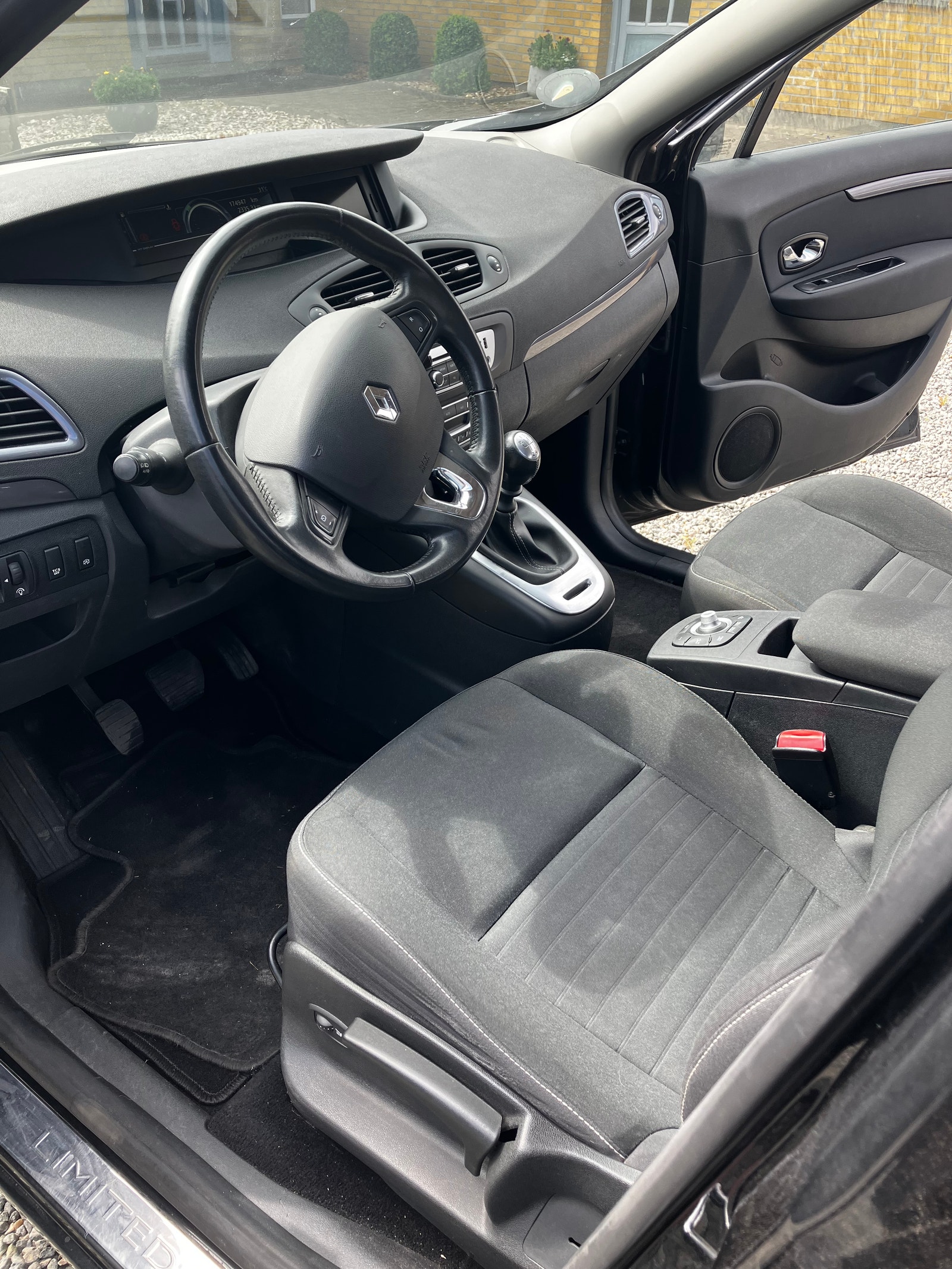 Renault Scénic 1.5 dCi Manual, 6-trins, 110ps, 2015