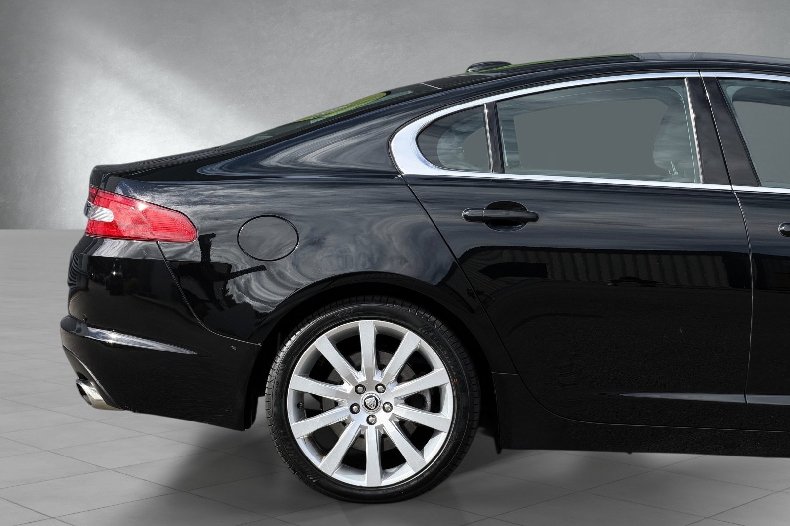 Jaguar XF 3.0 V6 Automatic, 211hp, 2010