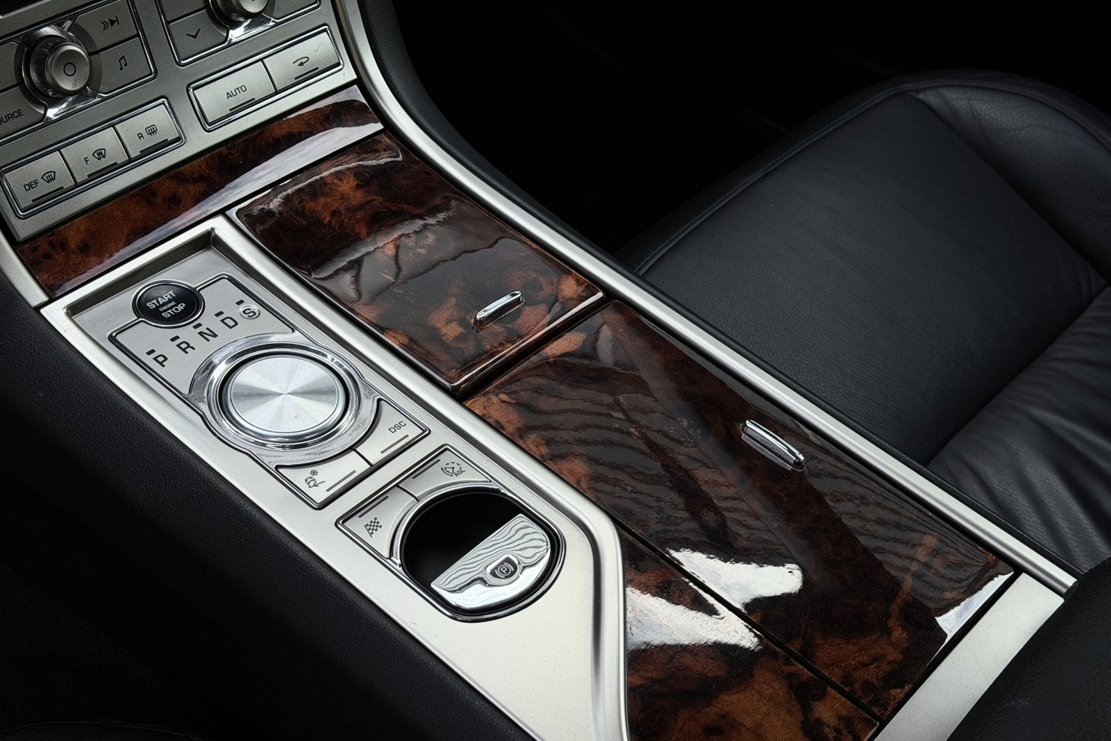 Jaguar XF 3.0 V6 Automatic, 211hp, 2010