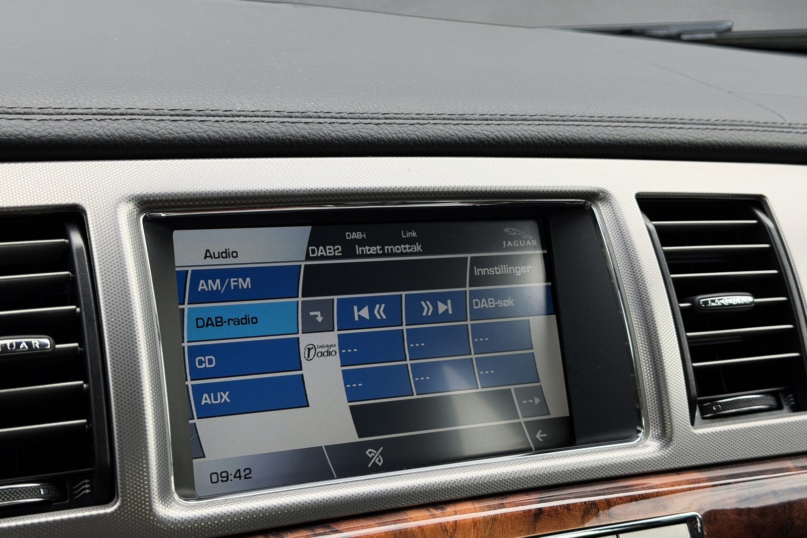 Jaguar XF 3.0 V6 Automatic, 211hp, 2010