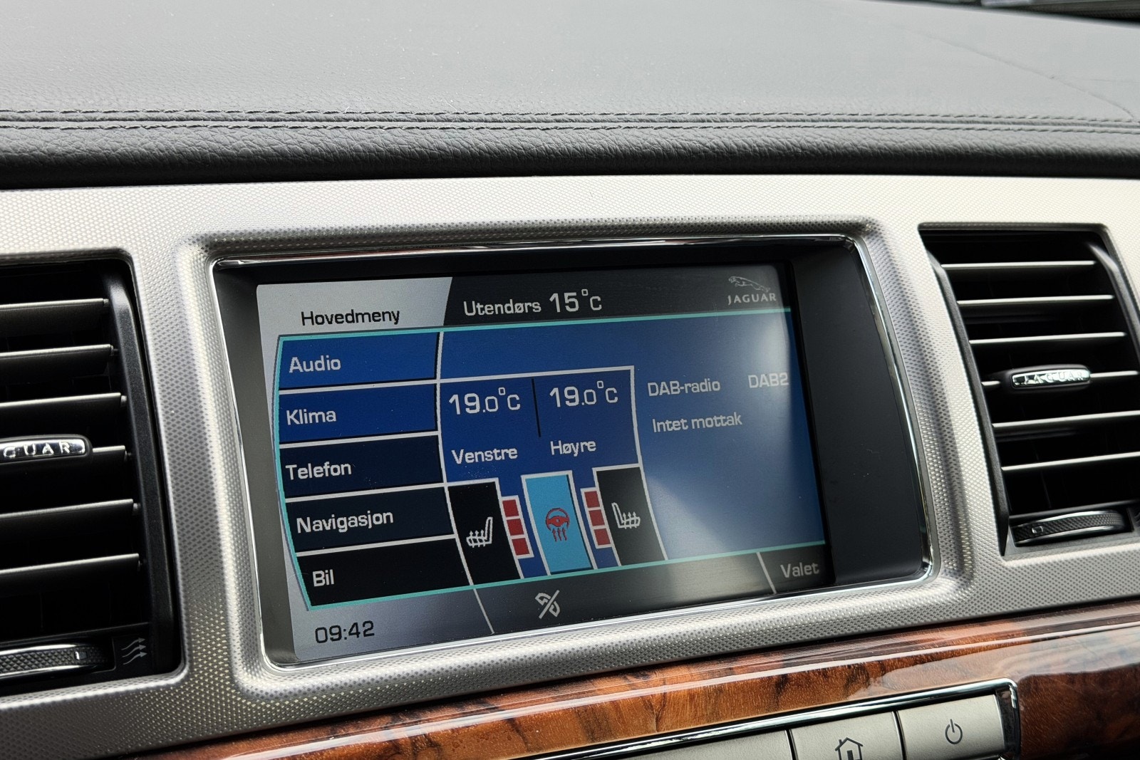 Jaguar XF 3.0 V6 Automatic, 211hp, 2010
