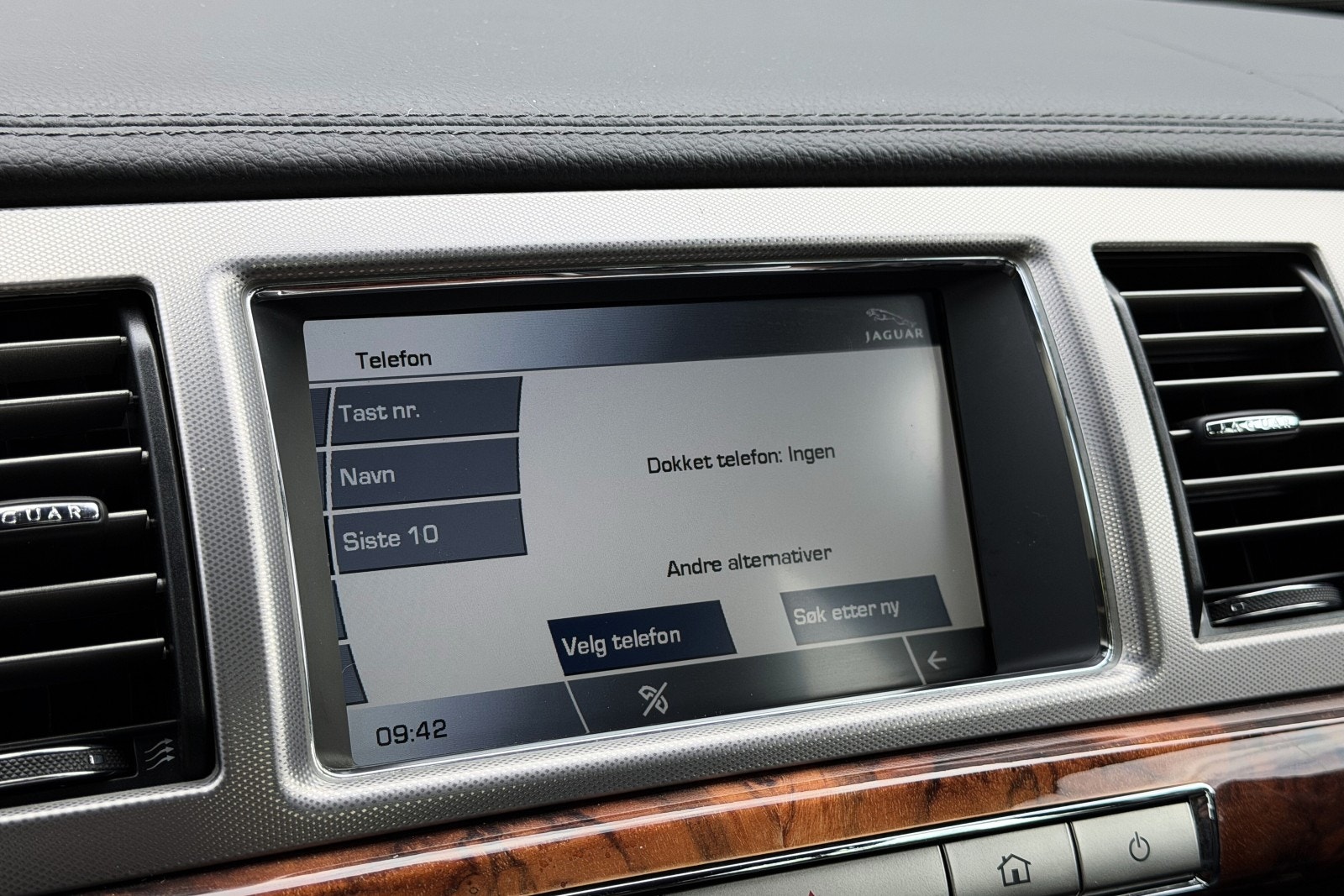 Jaguar XF 3.0 V6 Automatic, 211hp, 2010