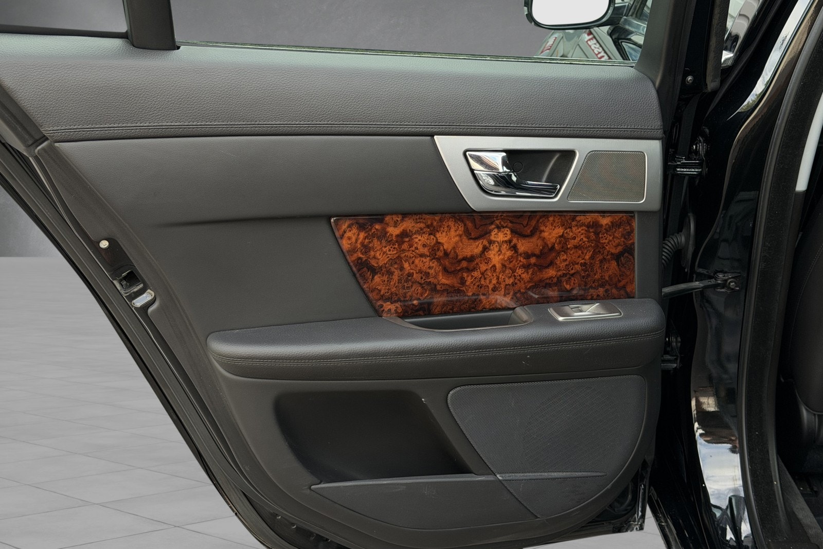 Jaguar XF 3.0 V6 Automatic, 211hp, 2010