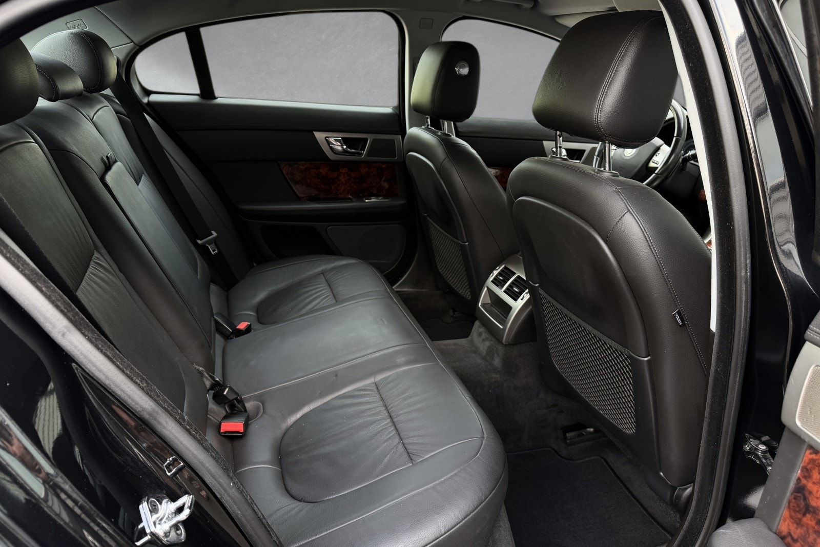 Jaguar XF 3.0 V6 Automatic, 211hp, 2010