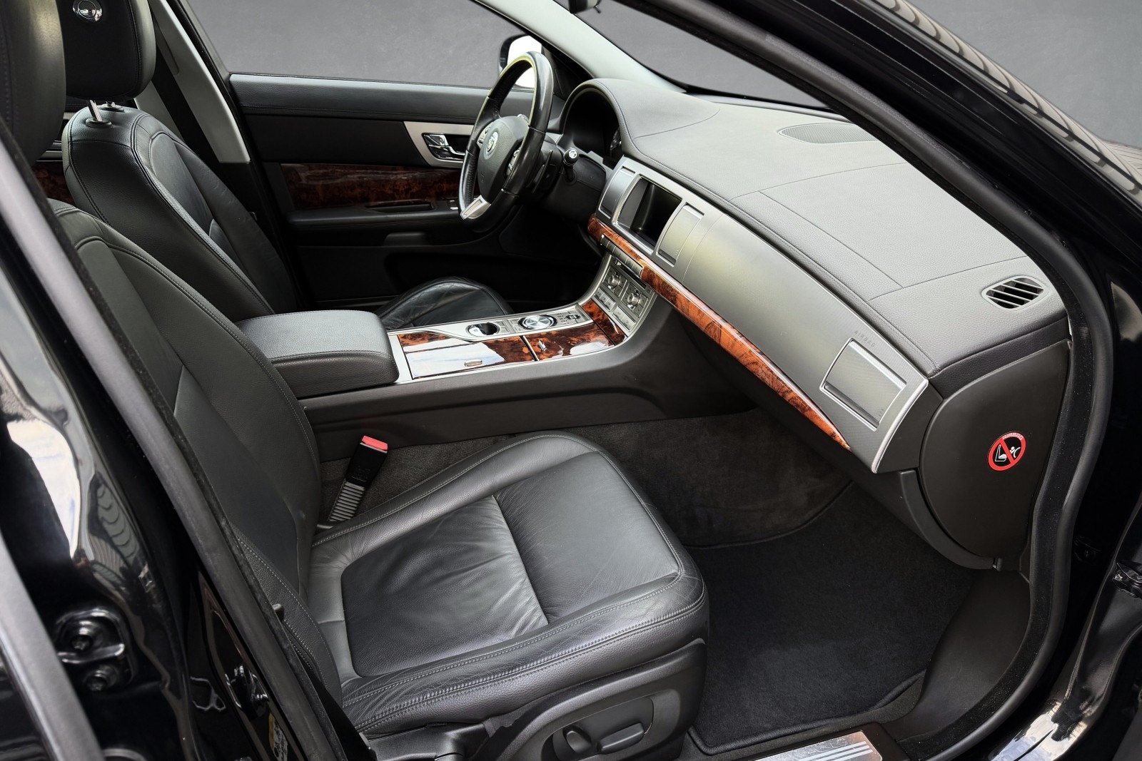 Jaguar XF 3.0 V6 Automatic, 211hp, 2010
