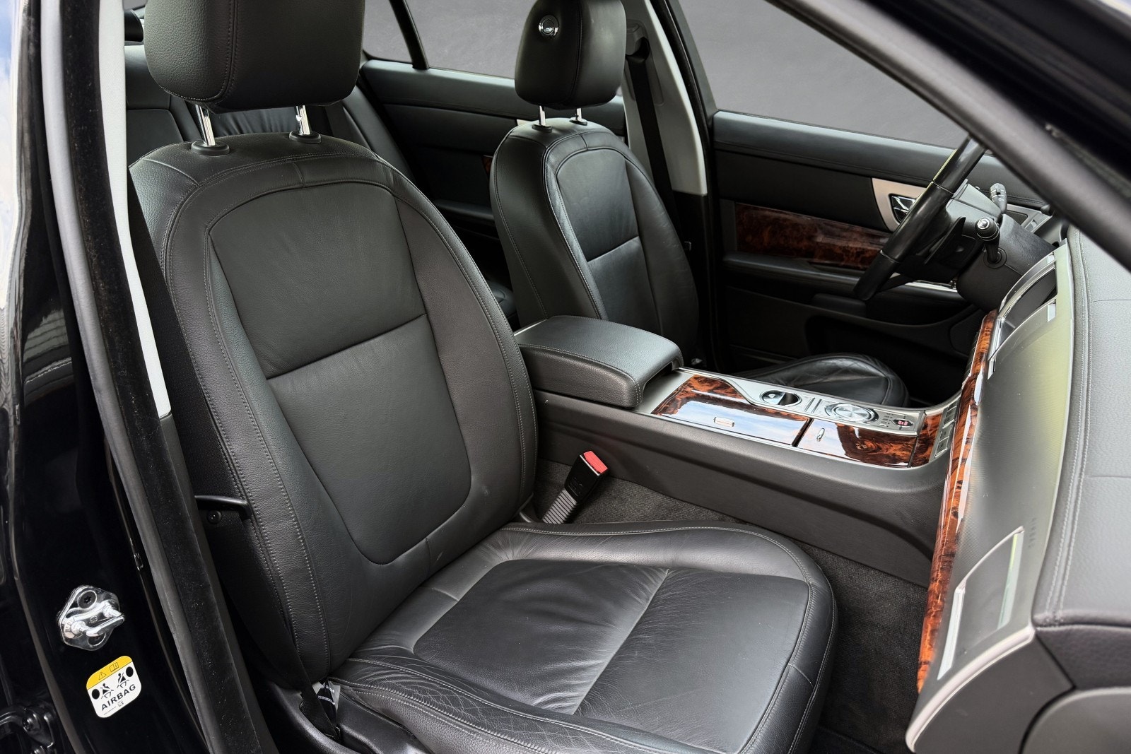Jaguar XF 3.0 V6 Automatic, 211hp, 2010