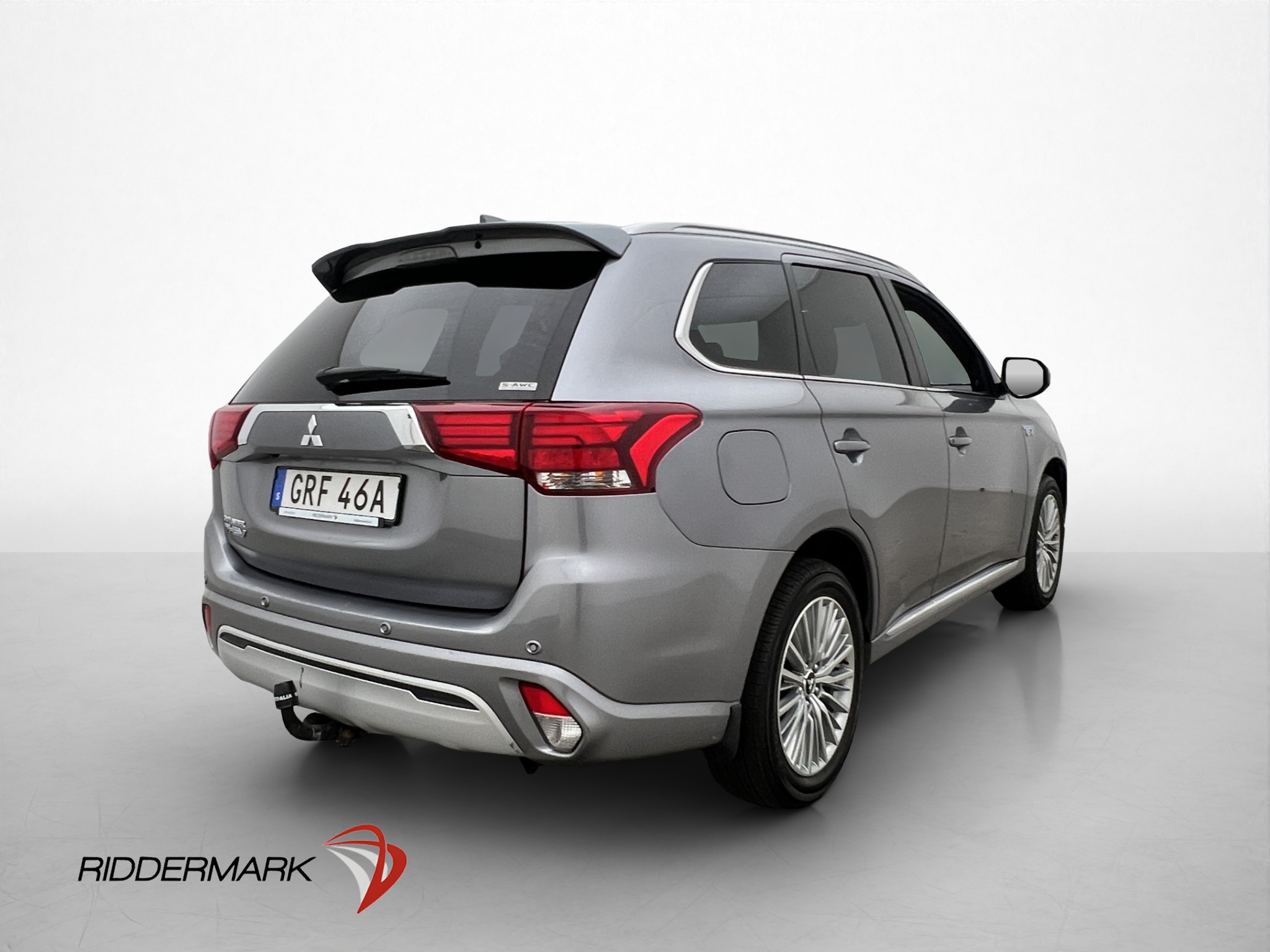 Mitsubishi Outlander PHEV CVT, 224hk, 2020
