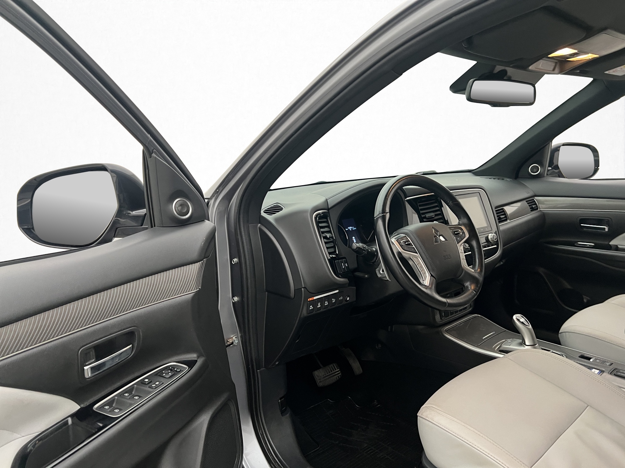 Mitsubishi Outlander PHEV CVT, 224hk, 2020