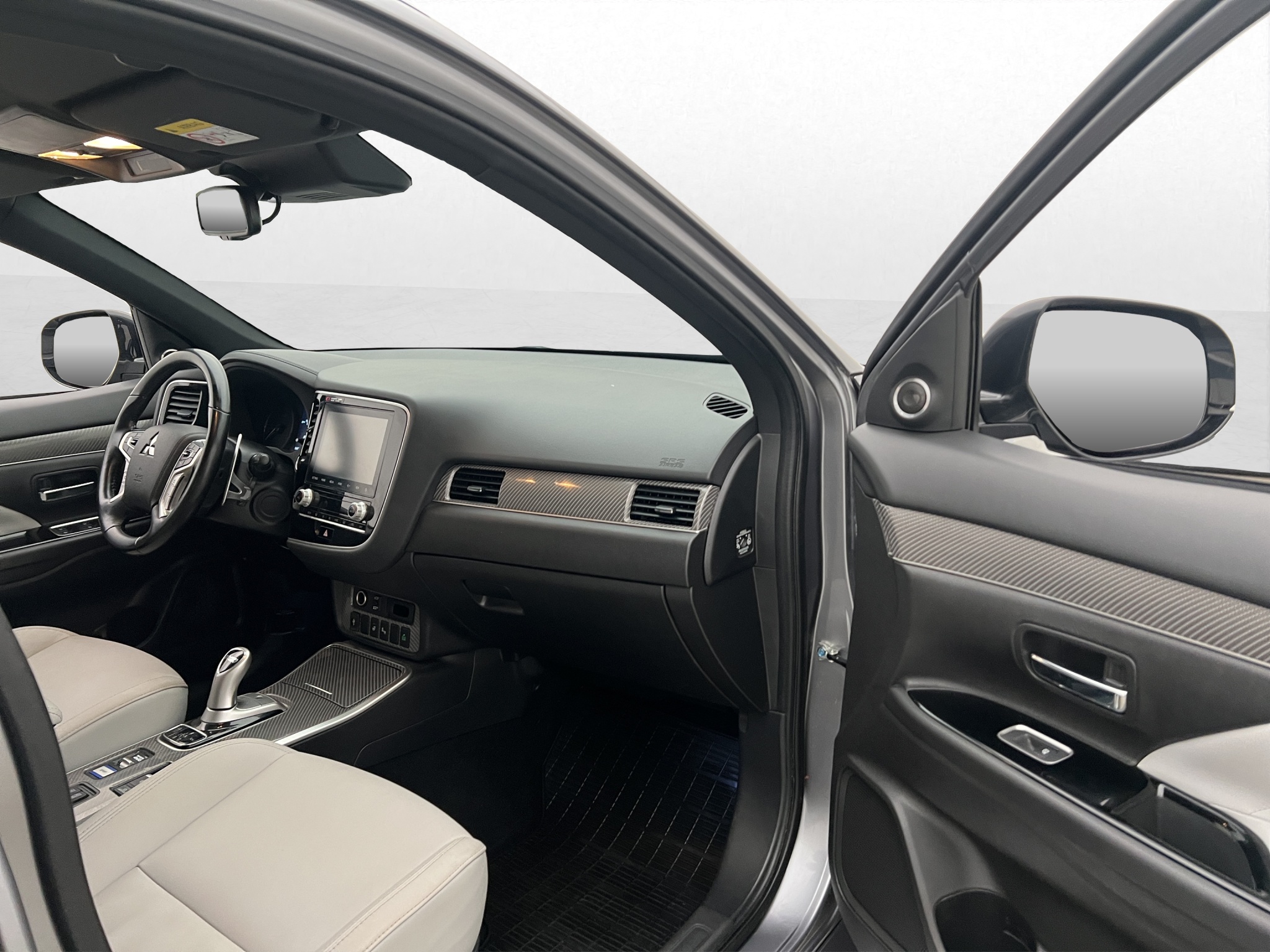 Mitsubishi Outlander PHEV CVT, 224hk, 2020
