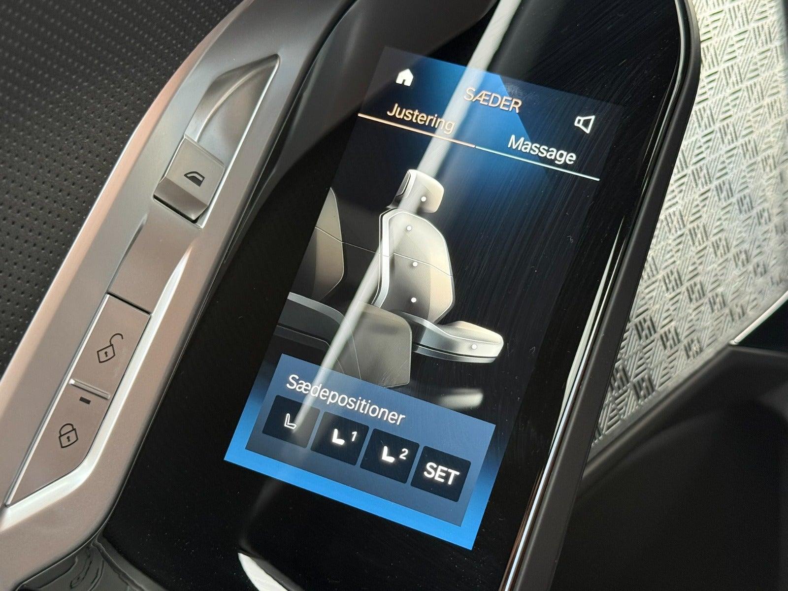 BMW i7 xDrive60, 544ps, 2023