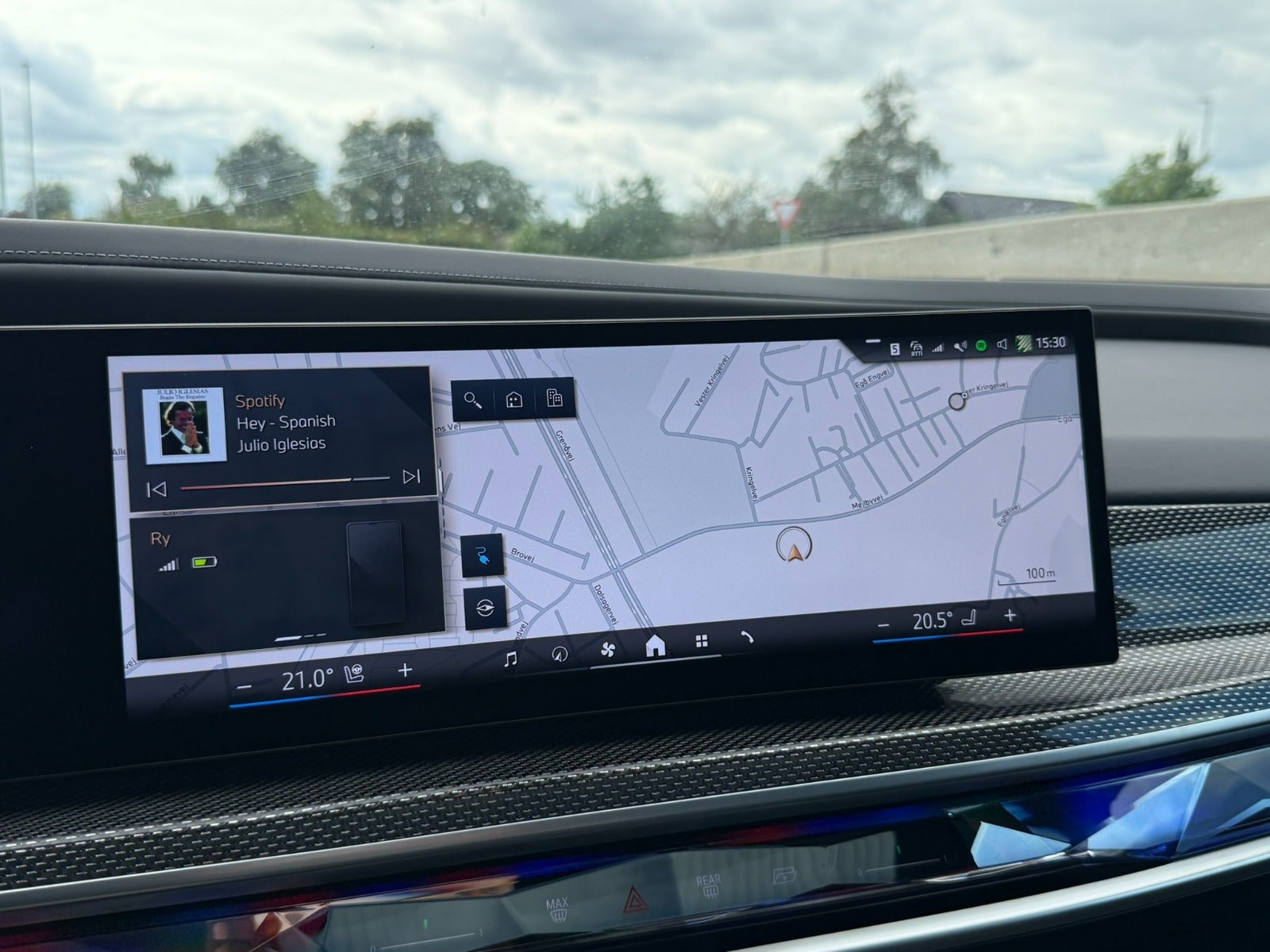 BMW i7 xDrive60, 544ps, 2023
