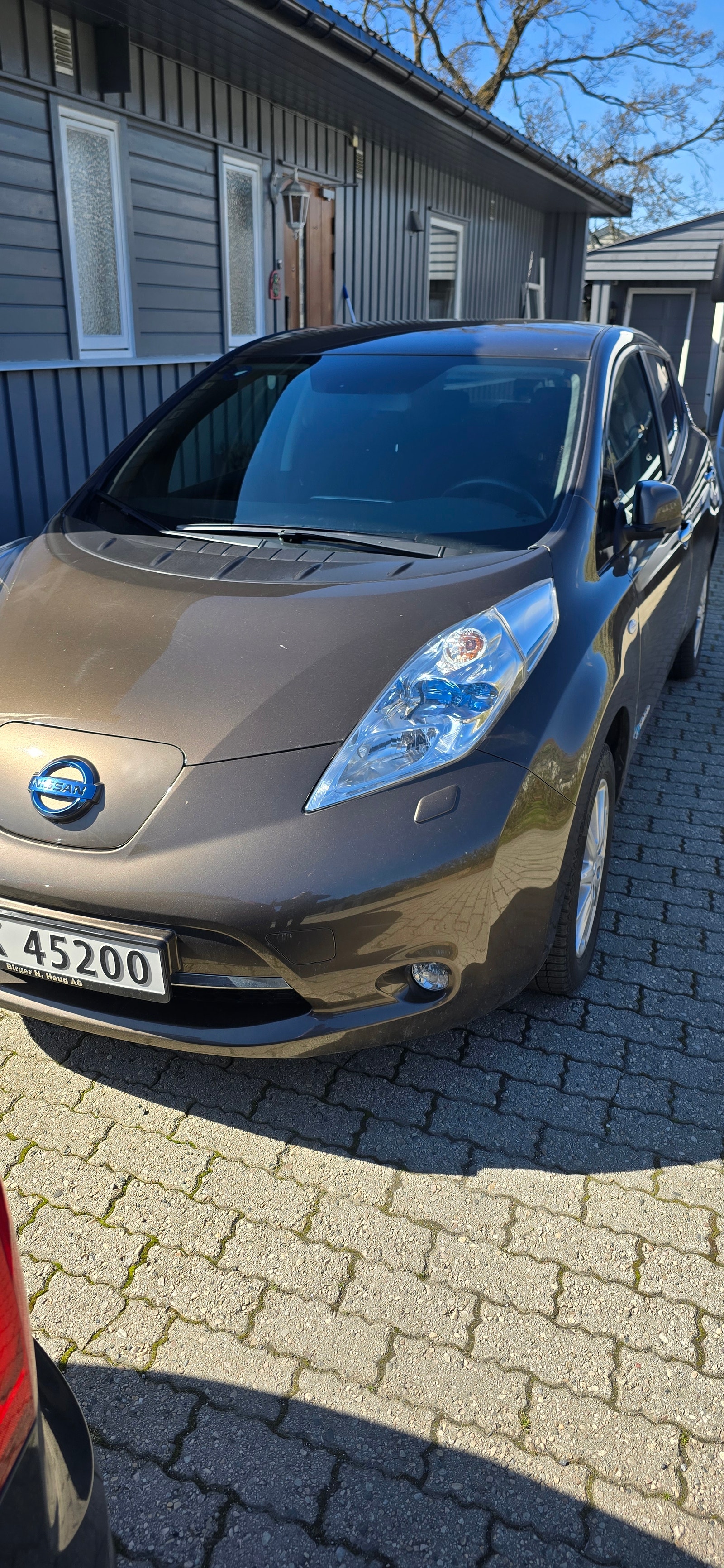 Nissan Leaf 30 kWh, 109hp, 2017