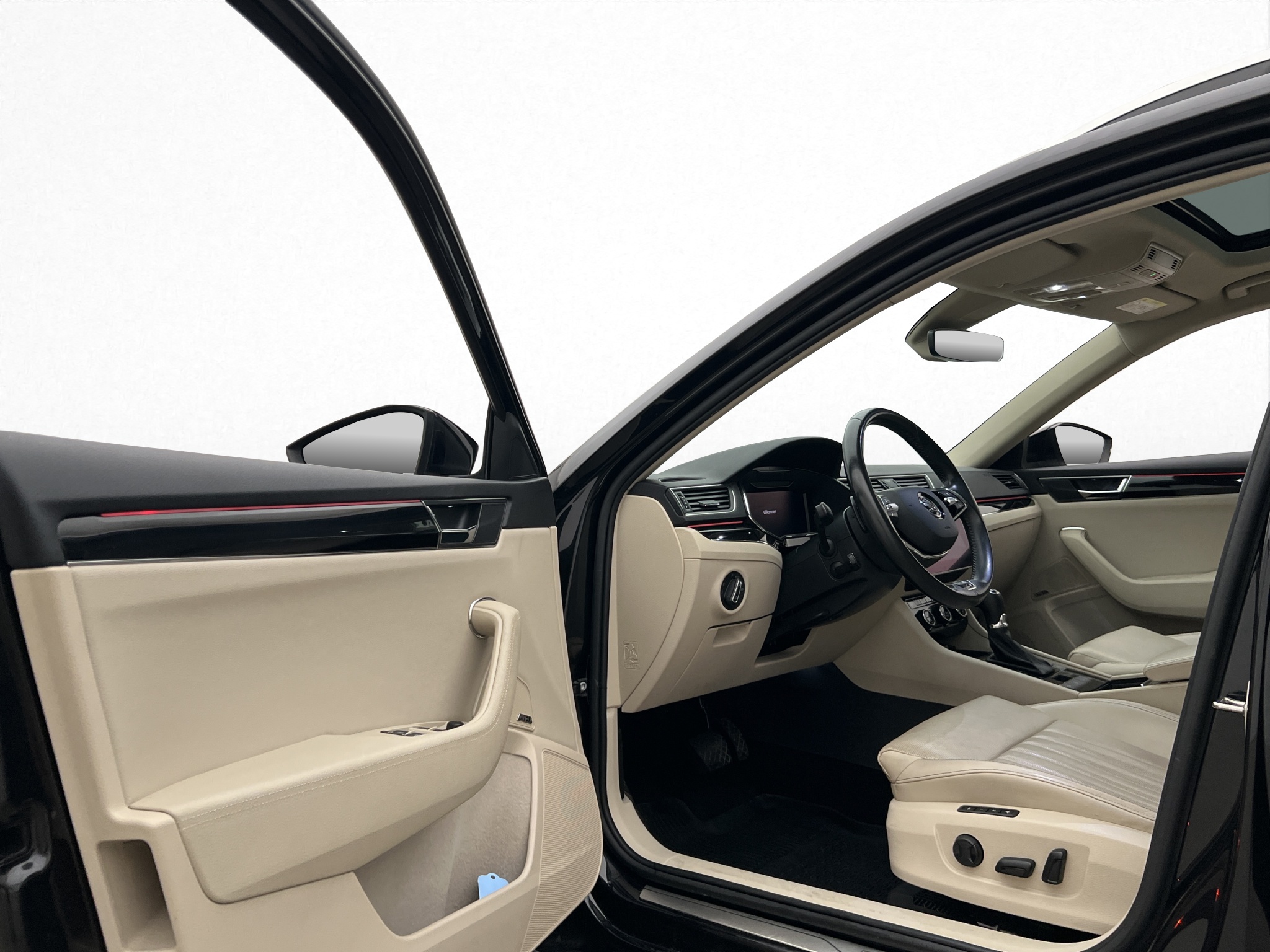 Škoda Superb iV Combi 1.4 TSI iV DSG Sequential, 218hp, 2021