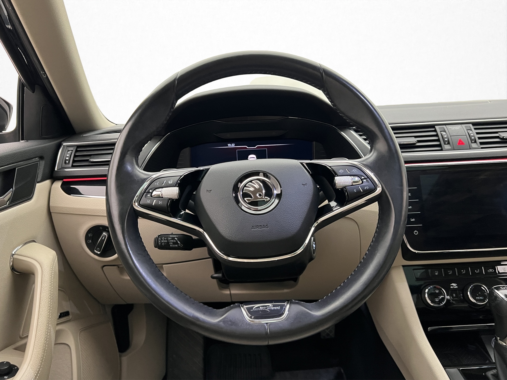 Škoda Superb iV Combi 1.4 TSI iV DSG Sequential, 218hp, 2021
