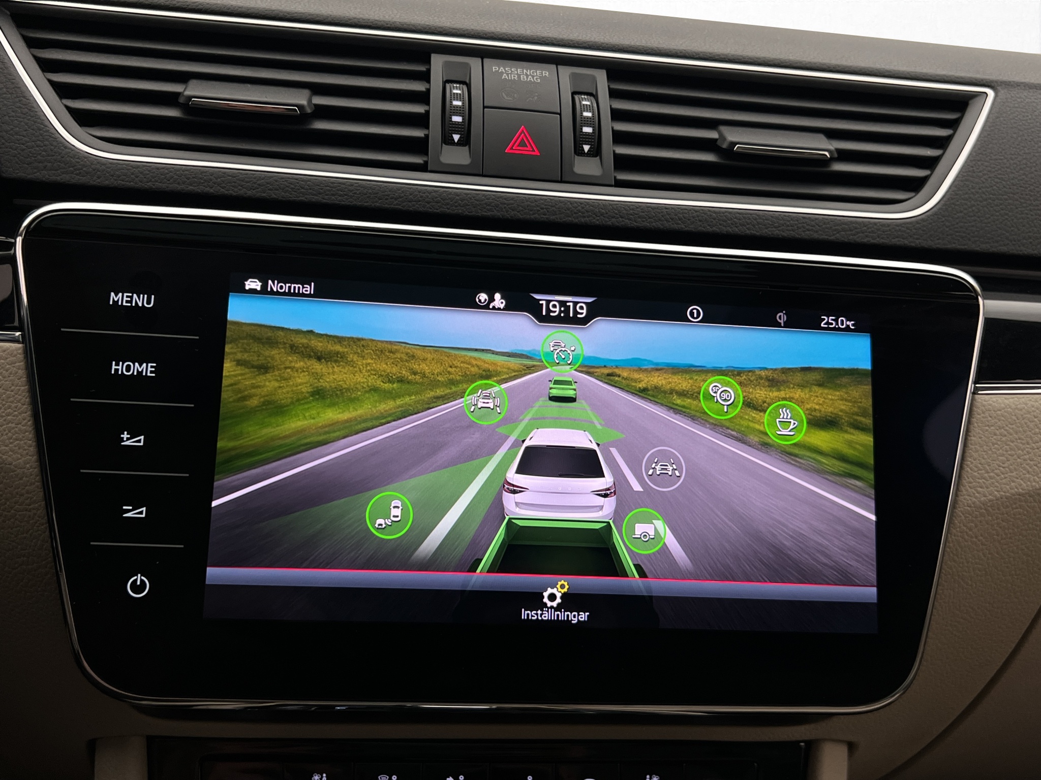Škoda Superb iV Combi 1.4 TSI iV DSG Sequential, 218hp, 2021