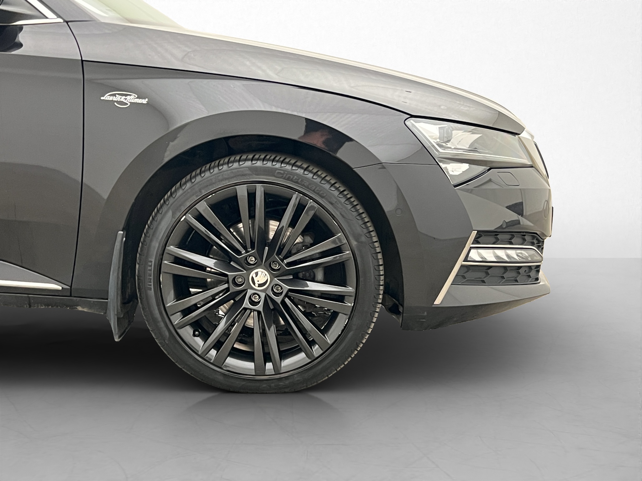 Škoda Superb iV Combi 1.4 TSI iV DSG Sequential, 218hp, 2021