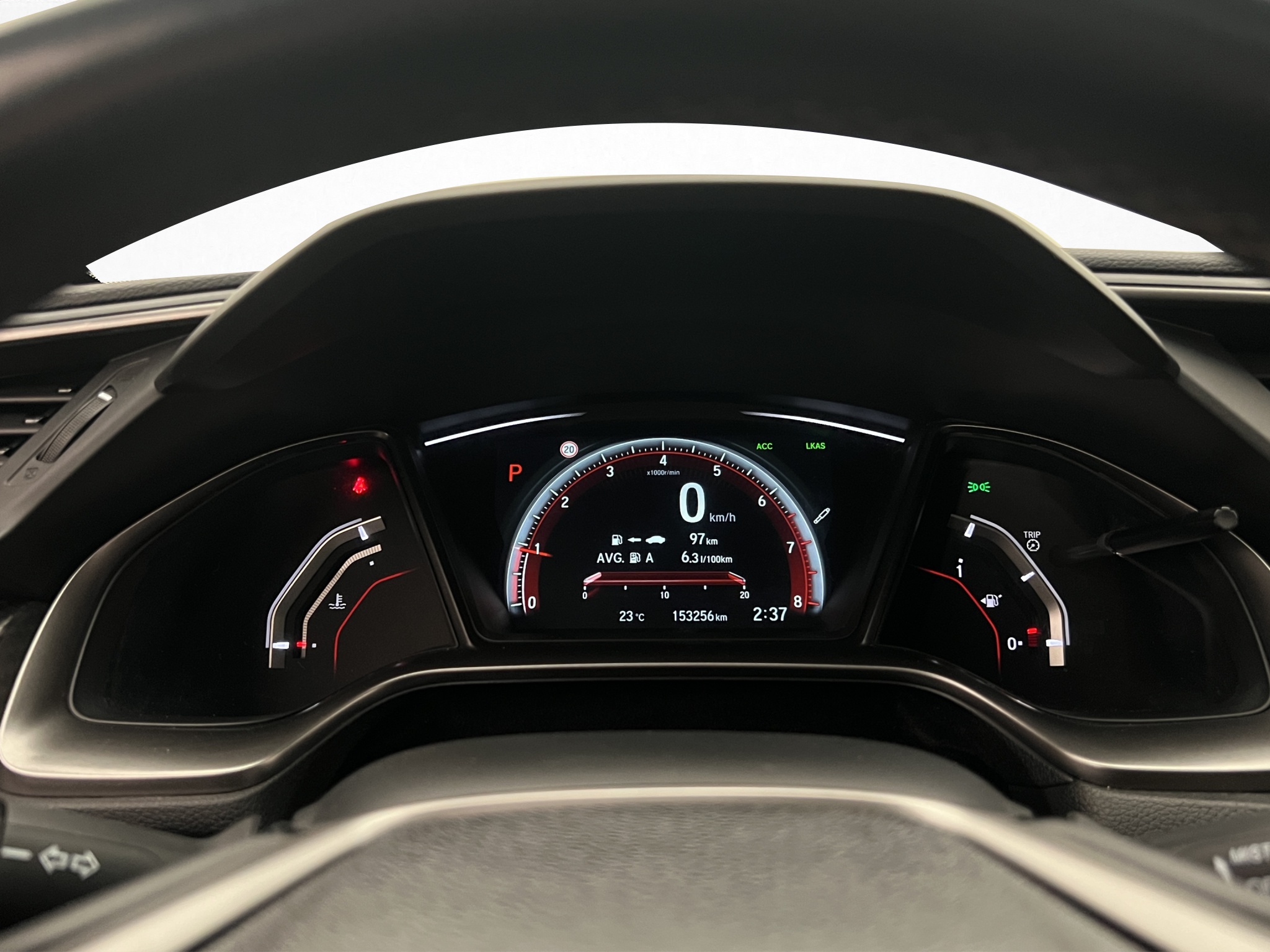 Honda Civic 5-door 1.5 i-VTEC Turbo CVT, 182ps, 2017