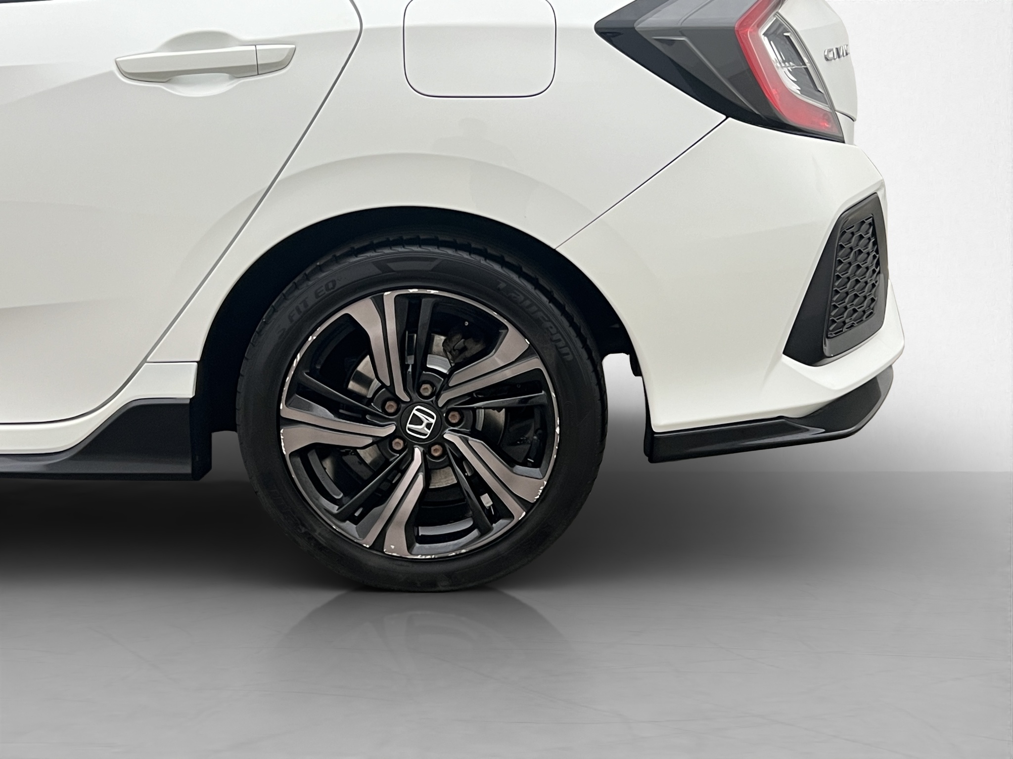 Honda Civic 5-door 1.5 i-VTEC Turbo CVT, 182ps, 2017