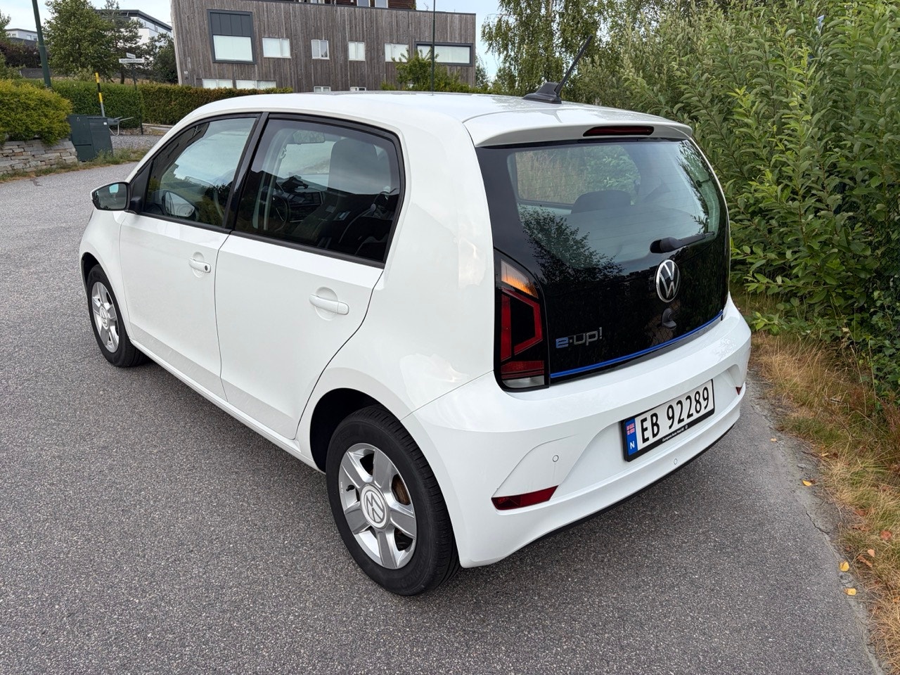 Volkswagen e-up!, 83ps, 2021