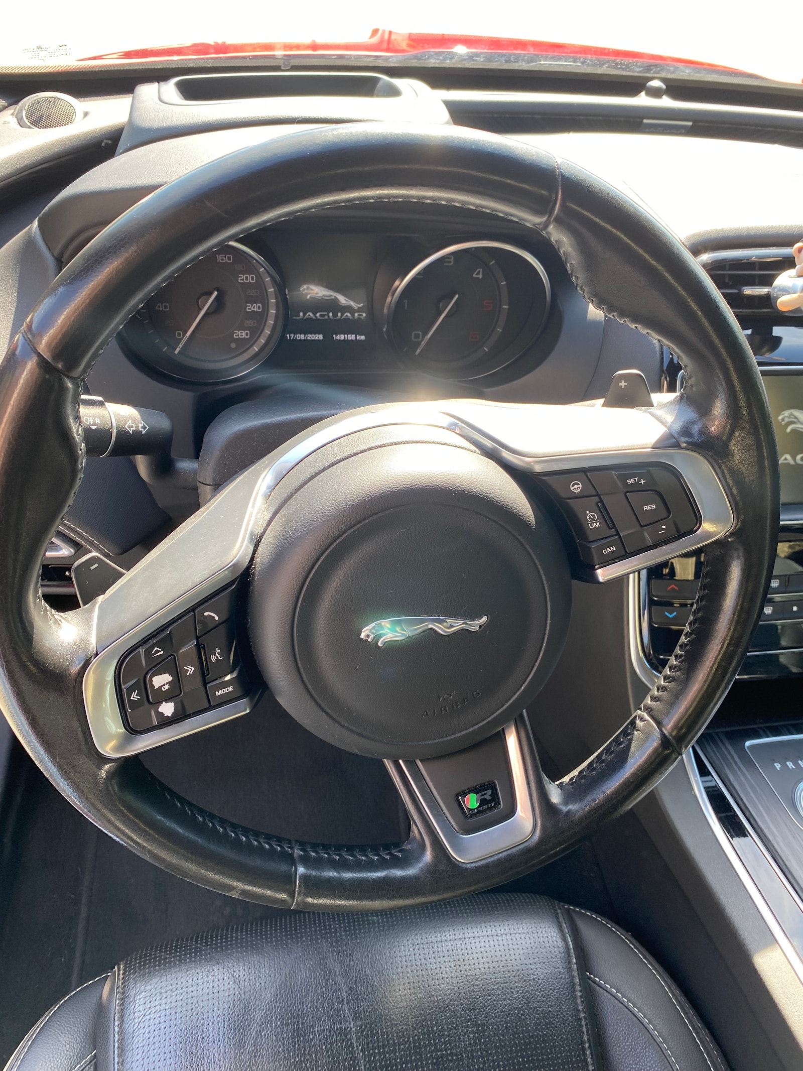 Jaguar XE 20d Automatic, 8-trins, 180ps, 2016