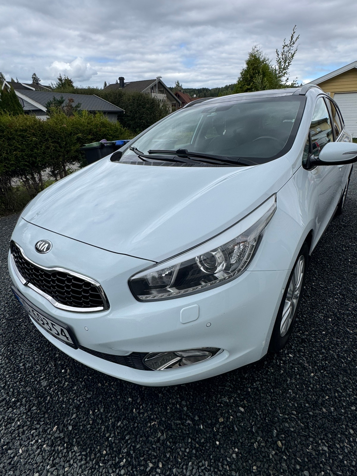 Kia cee'd_sw 1.6 CRDi Automatic, 110hp, 2014