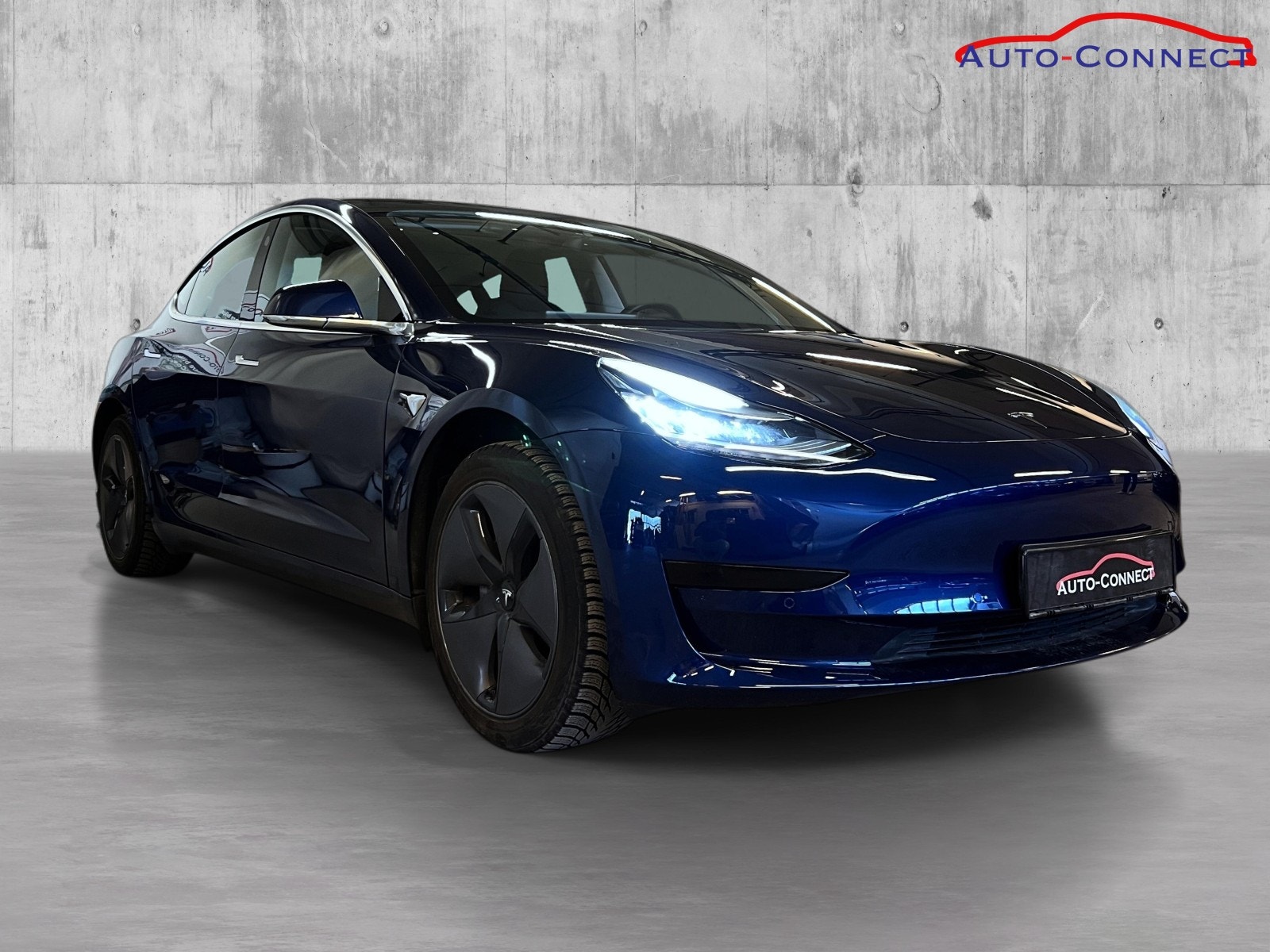 Tesla Model 3 Standard Range Plus, 325ps, 2020