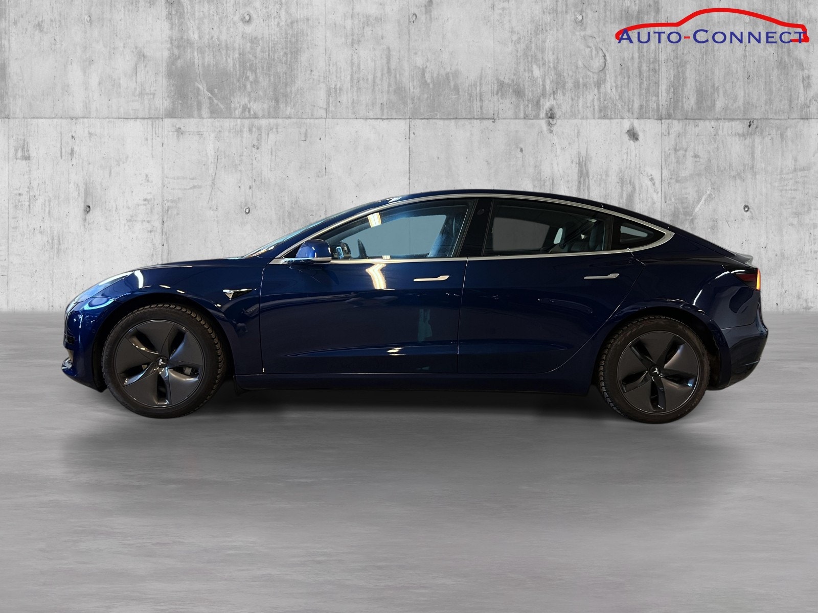 Tesla Model 3 Standard Range Plus, 325ps, 2020