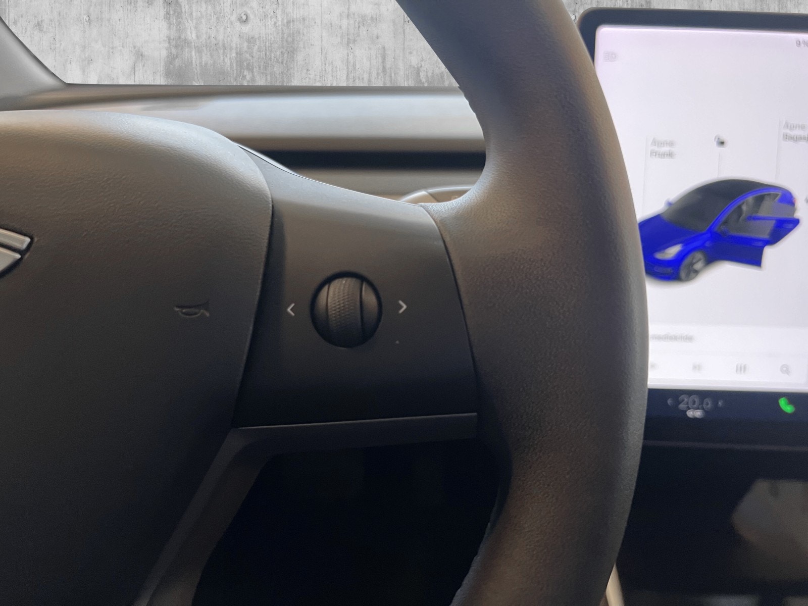 Tesla Model 3 Standard Range Plus, 325ps, 2020
